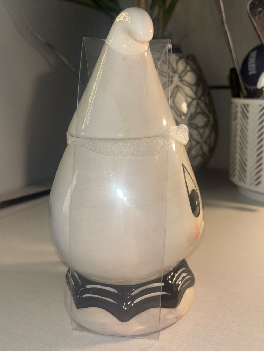New Johanna Parker Halloween Gus Ghost ceramic Canister Jar white with black 7" - Picture 6 of 8